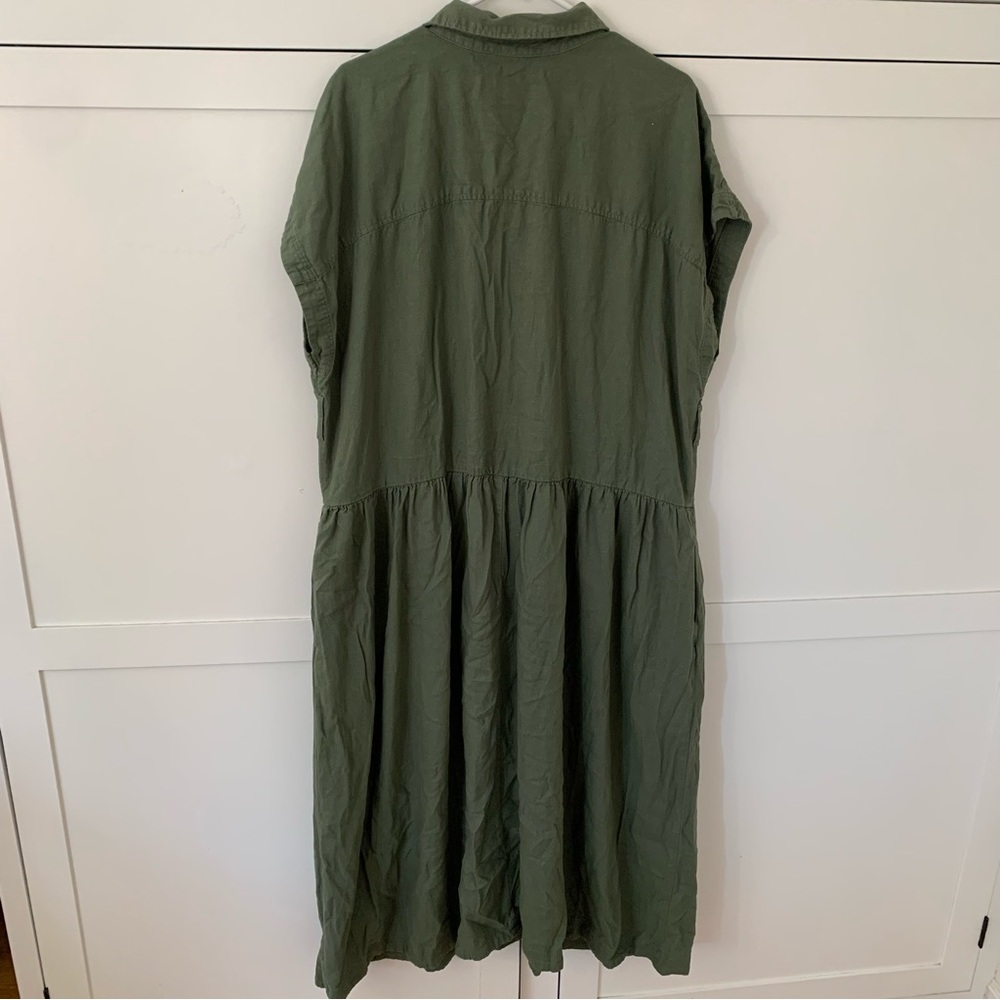 Universal Thread Green Pocket Button Down Midi Li… - image 8